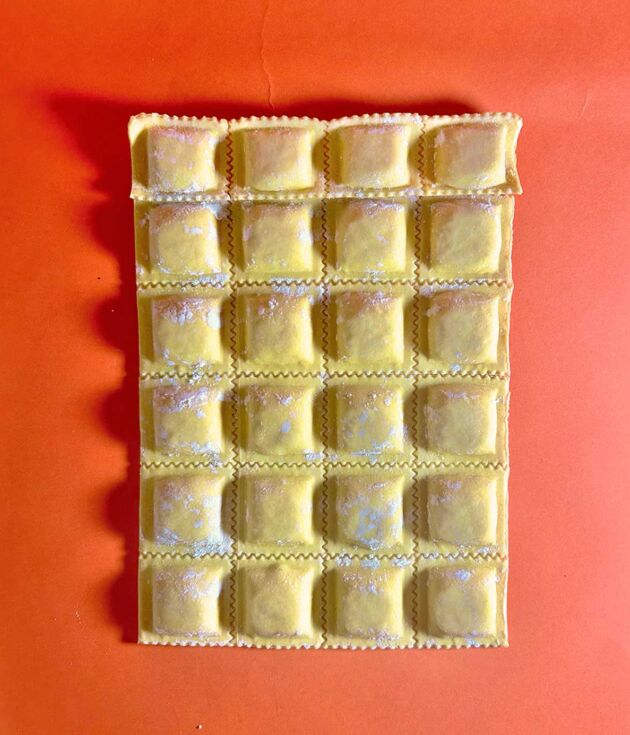 Raviolones de jamón y queso