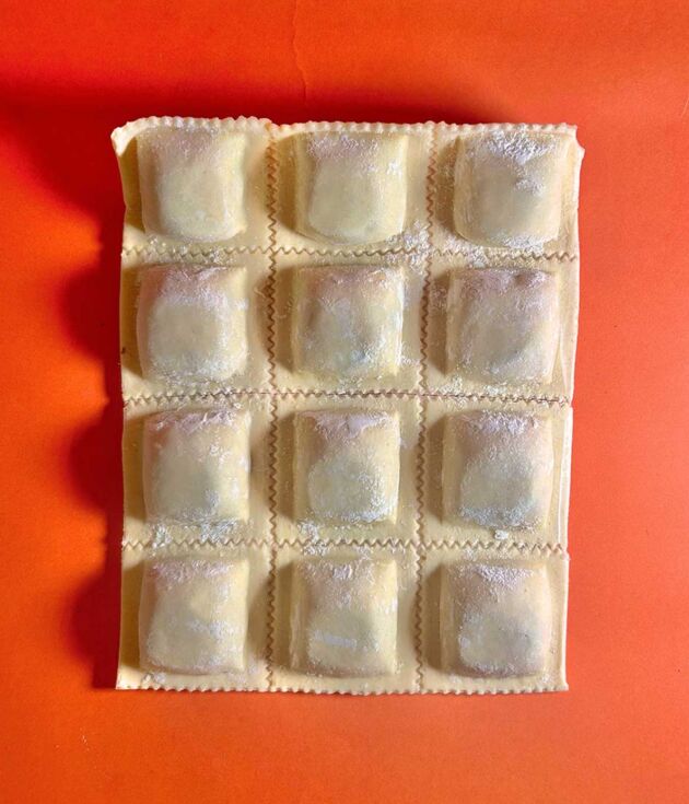 Raviolones de setas y trufa
